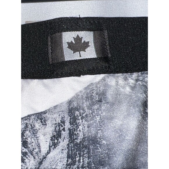 Crazy Boxer Up North Canada Underwear Boxer Brief Nature Scene Size Medium - Picture 4 of 5